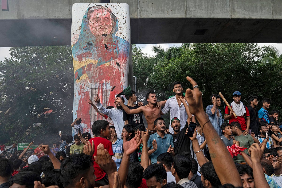 രാജ്യം വിട്ടത് കടുത്ത നിരാശയില്‍; ഷേഖ് ഹസീന ഇനി രാഷ്ട്രീയത്തിലേക്ക് ഇല്ലെന്ന് മകന്‍